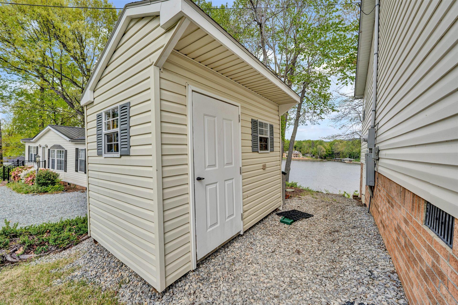 356 Munsons Road Penhook, VA 24137 - Photo 28 of 28 27-DSC00085