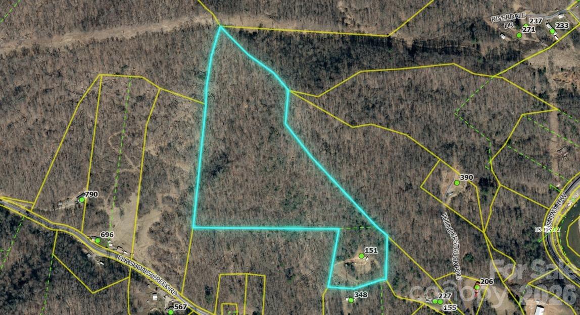 151 Thunderstruck Ridge Burnsville, NC 28714 - Photo 3 of 13 a view of entryway with wooden stairs