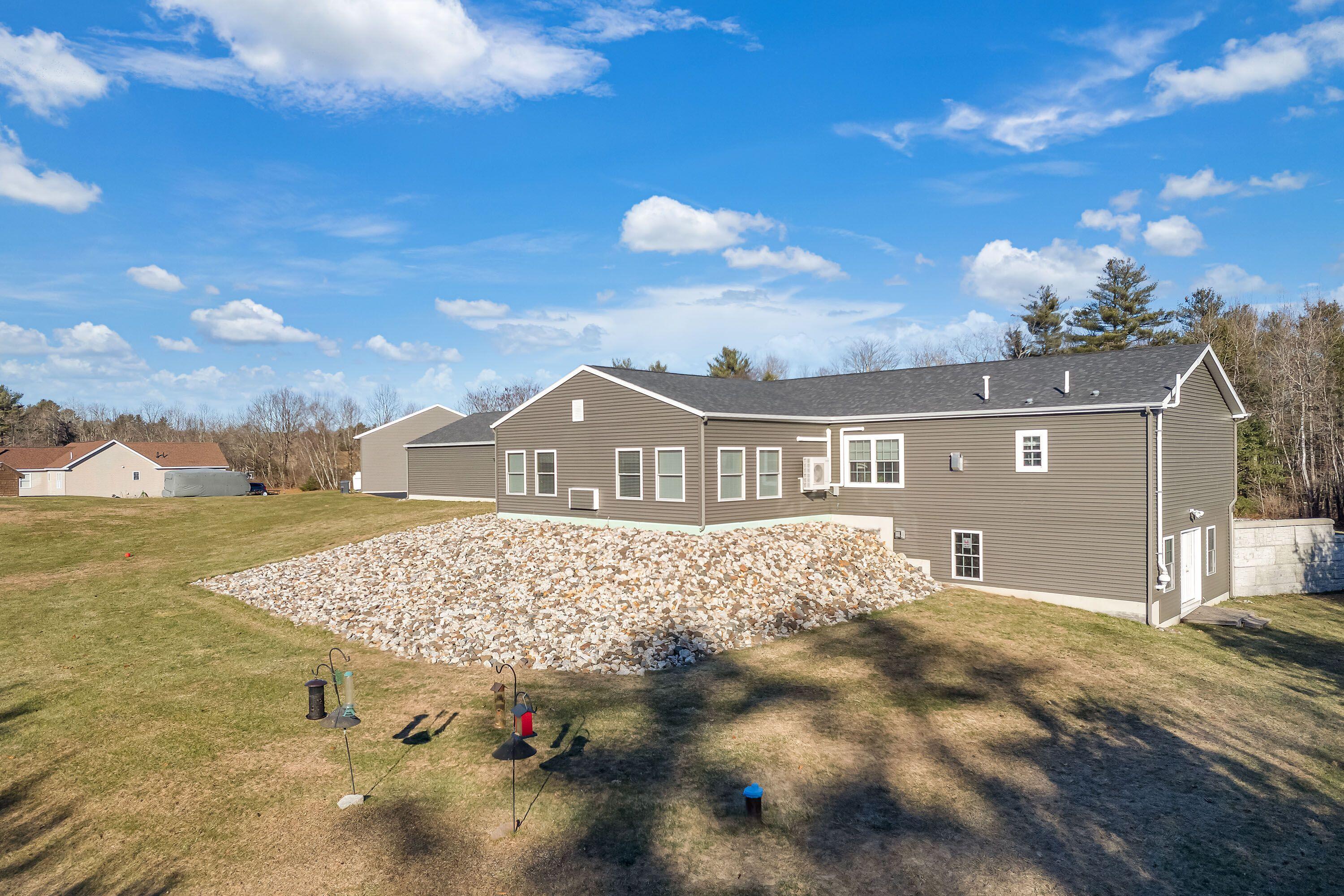 586 Foster Road Auburn, ME 04210 - Photo 50 of 70 27.7 Back of home
