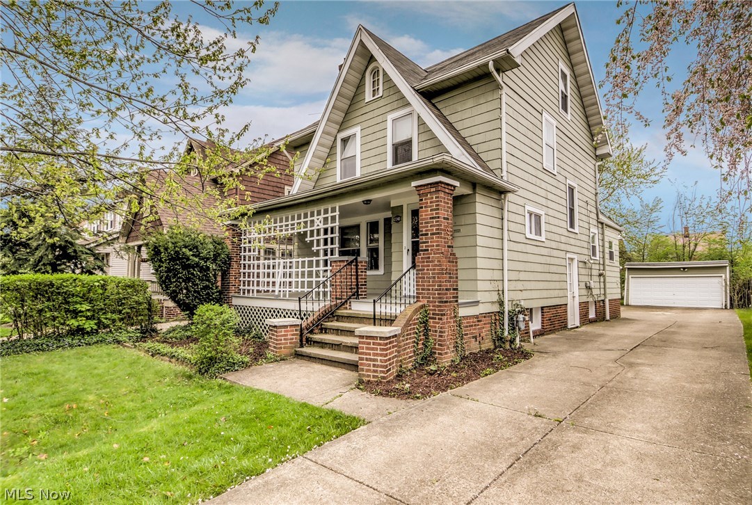 2240 Cranston Road Cleveland, OH 44118 - Photo 3 of 35