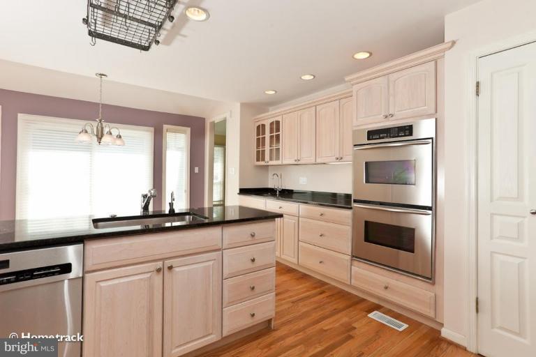 9 Deep Run Road Lutherville-Timonium, MD 21093 - Photo 8 of 17 Kitchen