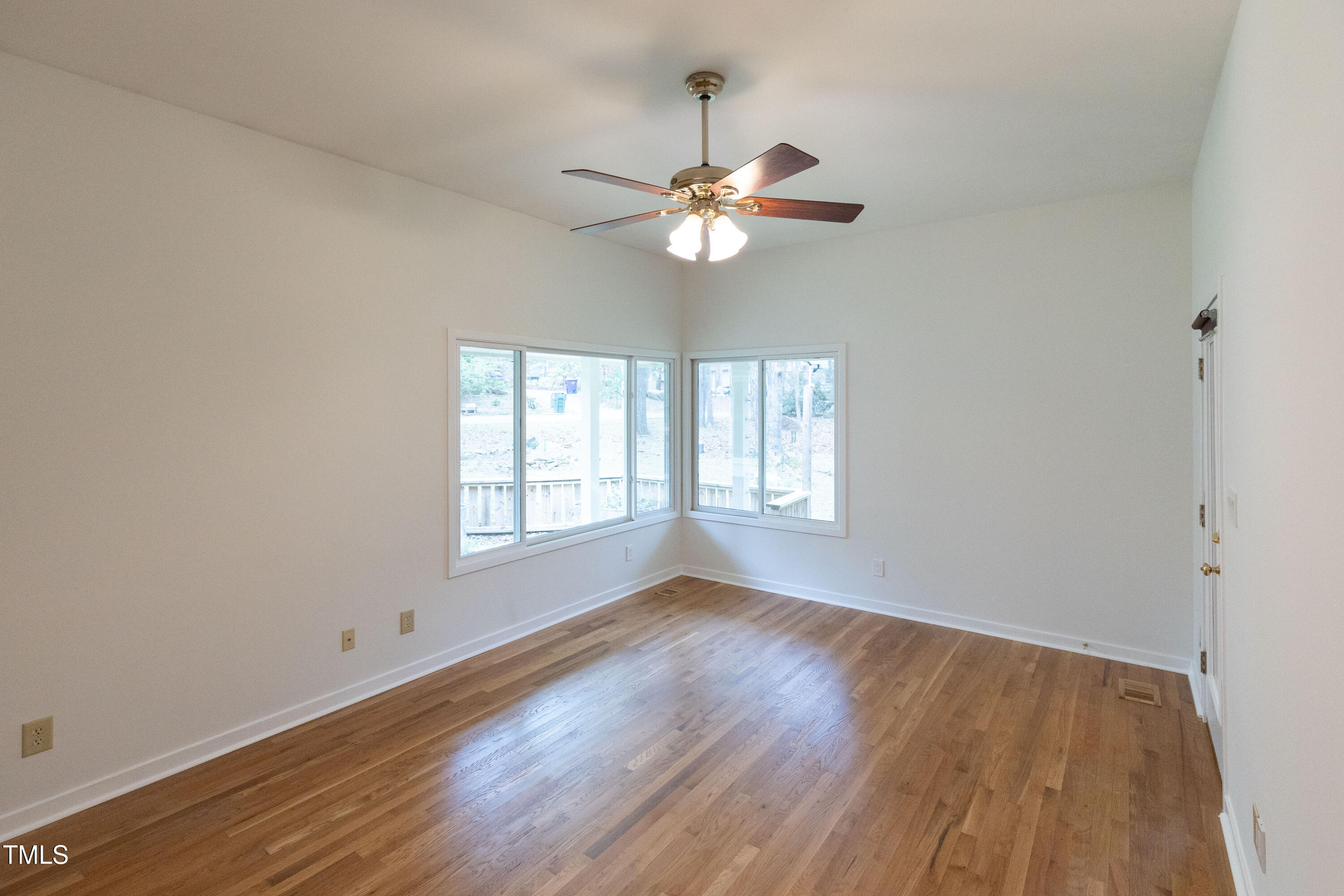 212 Blueridge Road Carrboro, NC 27510 - Photo 7 of 21 Oakwood-8