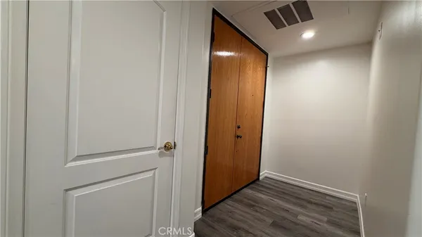 $4,300 | 414 East Valencia Avenue, Unit 111, Burbank, CA 91501