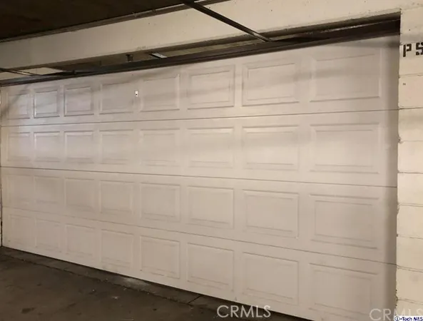 $4,300 | 414 East Valencia Avenue, Unit 111, Burbank, CA 91501