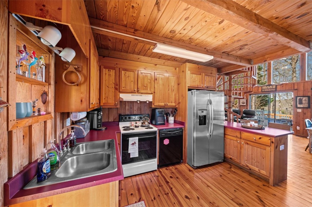 3860 Walhalla Highway Six Mile, SC 29682 - Photo 9 of 30