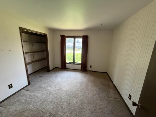 $210,000 | 850 Palau Parkway, Rockford, IL 61108