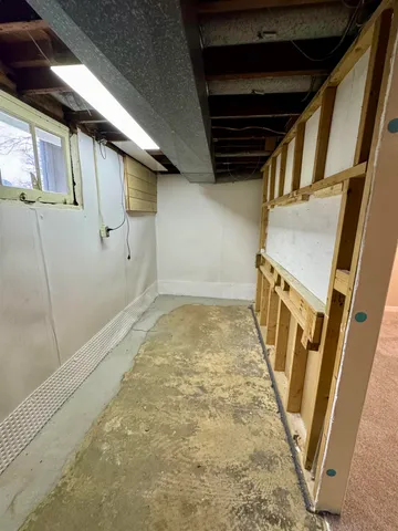 $1,500 | 2225 26th Street, Rock Island, IL 61201