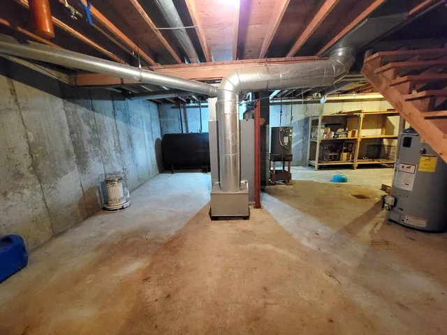 $228,000 | 305 School Street, Weld, ME 04285