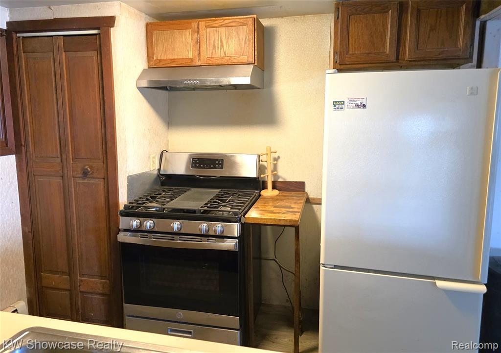 6354 Bennett Lake Road Fenton, MI 48430 - Photo 23 of 41