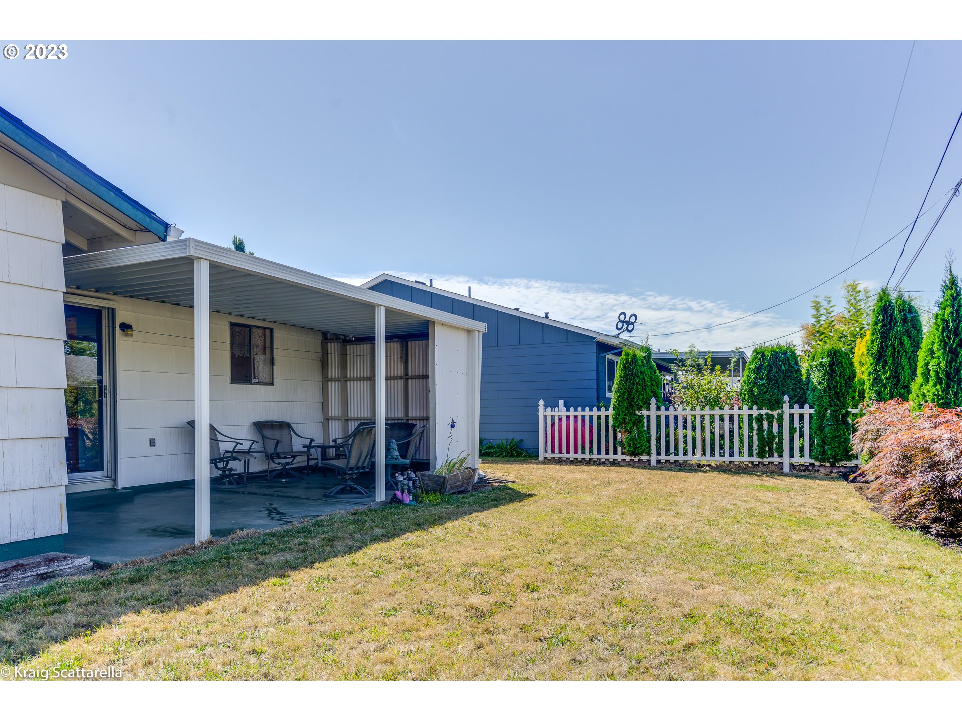 1323 Randolph Road Woodburn, OR 97071 - Photo 18 of 25 Covered Patio