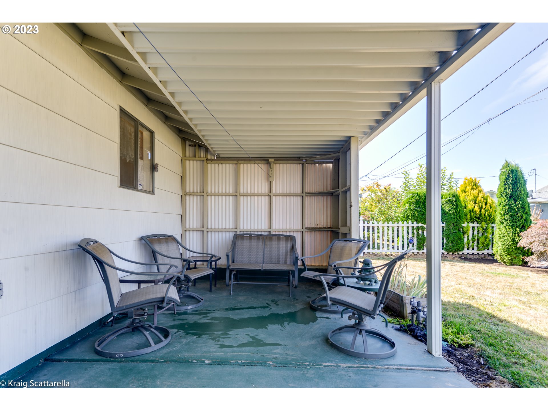 1323 Randolph Road Woodburn, OR 97071 - Photo 23 of 25 Covered Patio