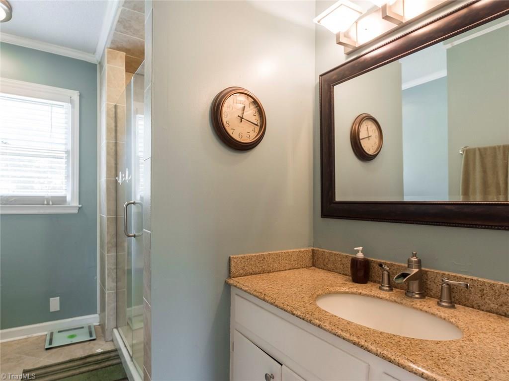 2220 Swepsonville Road Graham, NC 27253 - Photo 20 of 29 Master Bath