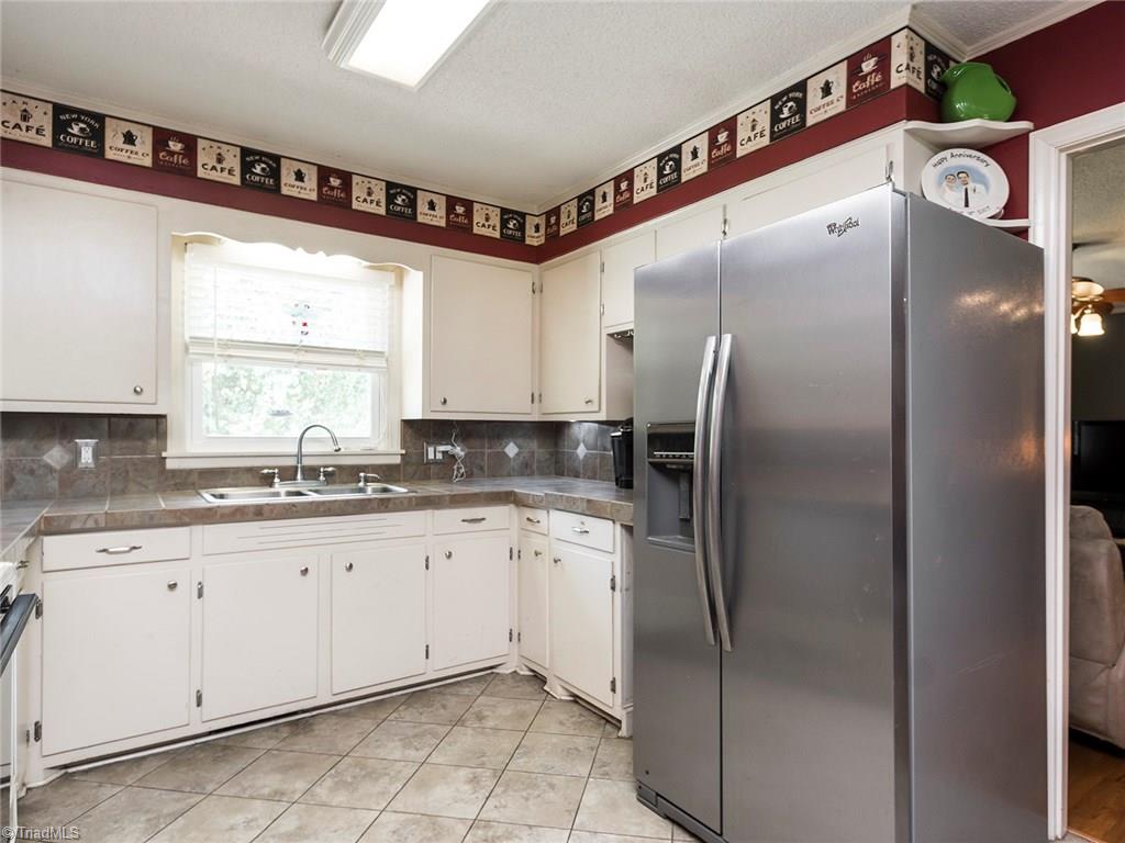 2220 Swepsonville Road Graham, NC 27253 - Photo 8 of 29 Kitchen