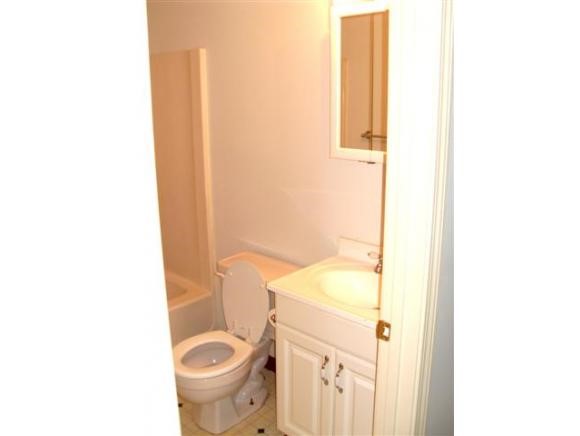 55 Log Street, Unit 1G Manchester, NH 03102 - Photo 4 of 21