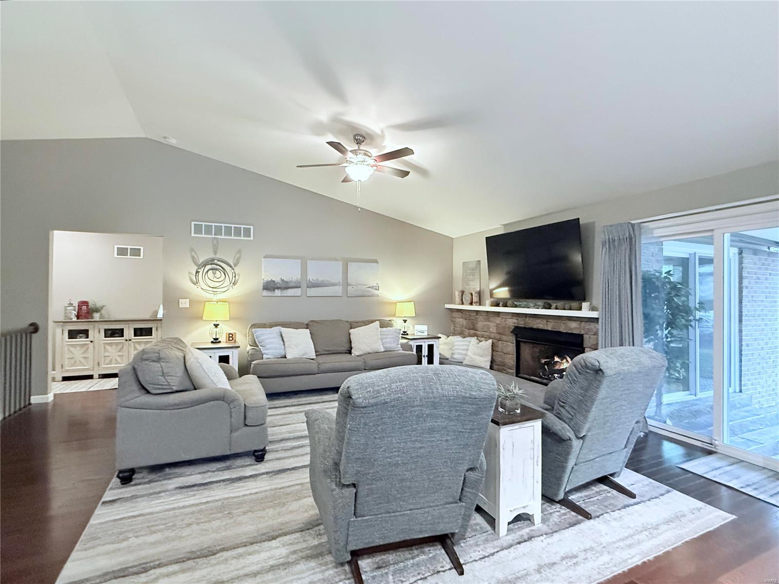 402 Algonquin Drive Ballwin, MO 63011 - Photo 6 of 53