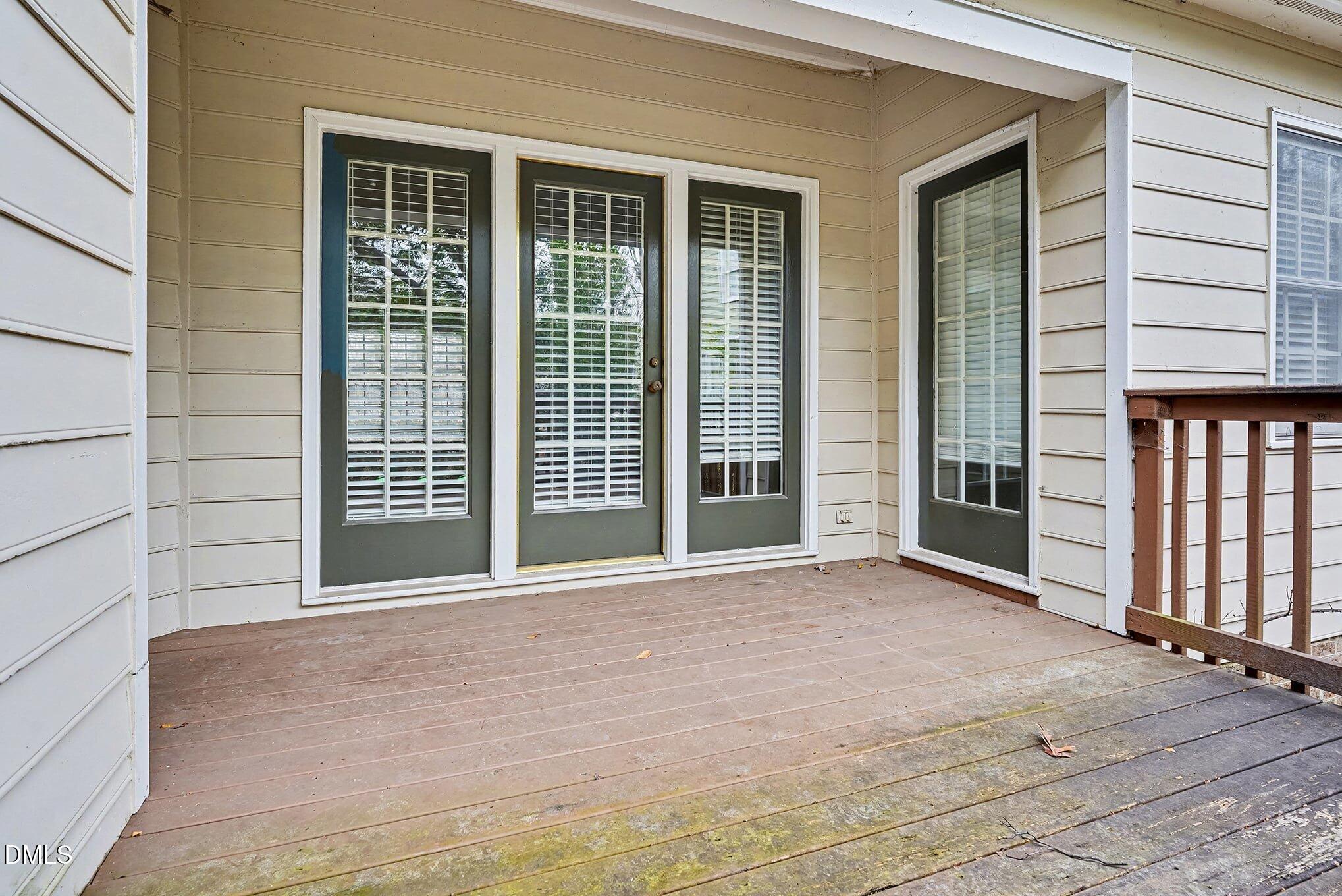 1201 Deptford Court Raleigh, NC 27609 - Photo 17 of 20