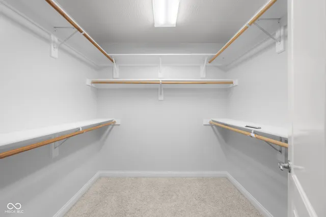 $559,900 | 2076 Pawnee Trail, Columbus, IN 47203