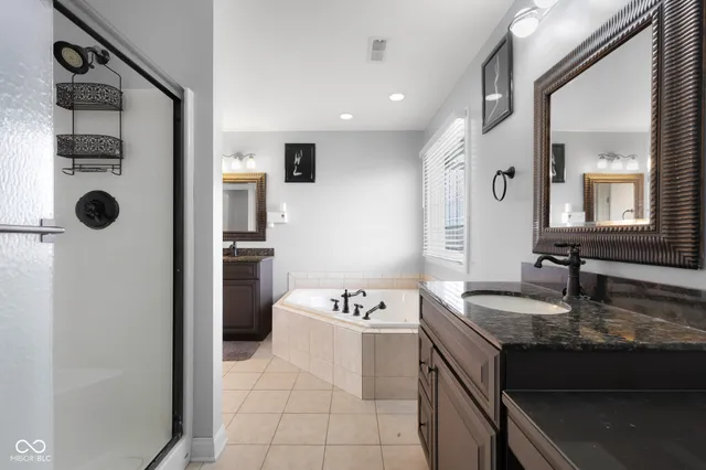 $559,900 | 2076 Pawnee Trail, Columbus, IN 47203