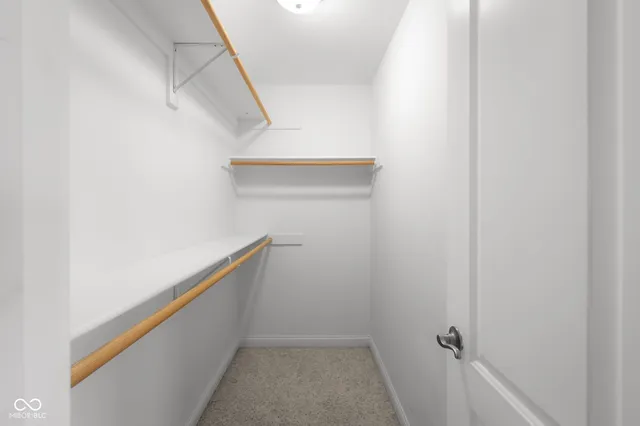 $559,900 | 2076 Pawnee Trail, Columbus, IN 47203