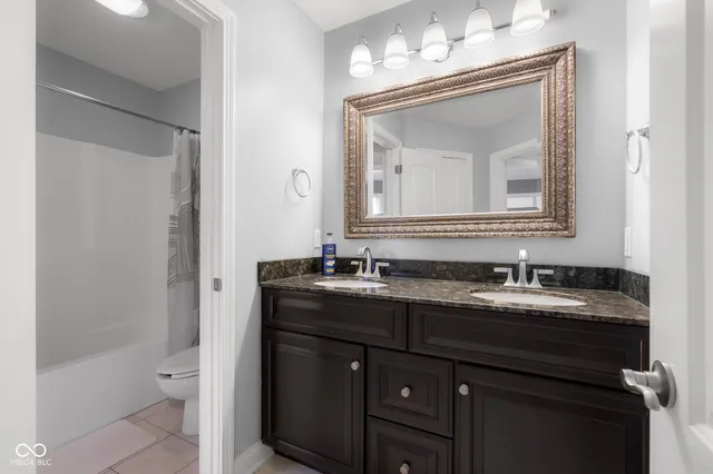 $559,900 | 2076 Pawnee Trail, Columbus, IN 47203