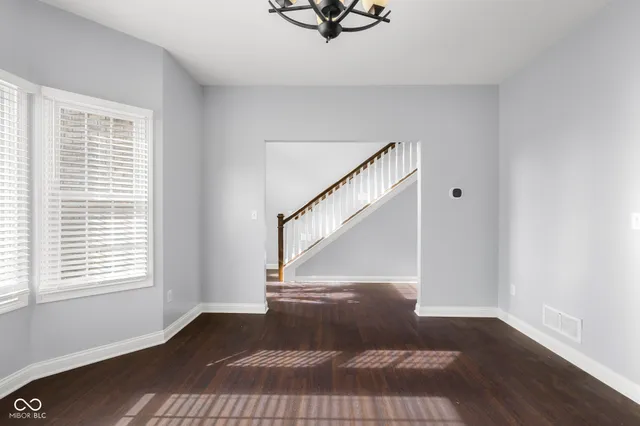 $559,900 | 2076 Pawnee Trail, Columbus, IN 47203