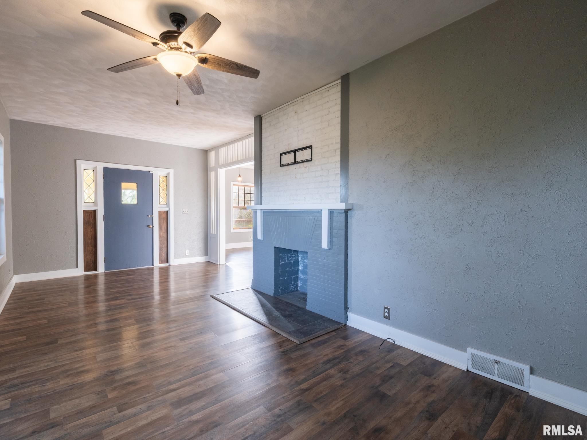 399 West Walnut Street Canton, IL 61520 - Photo 23 of 34