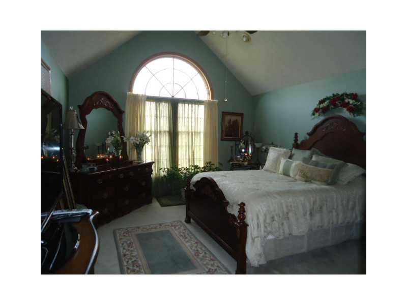 5026 Julia McKees Rocks, PA 15136 - Photo 18 of 18 Master Bedroom.