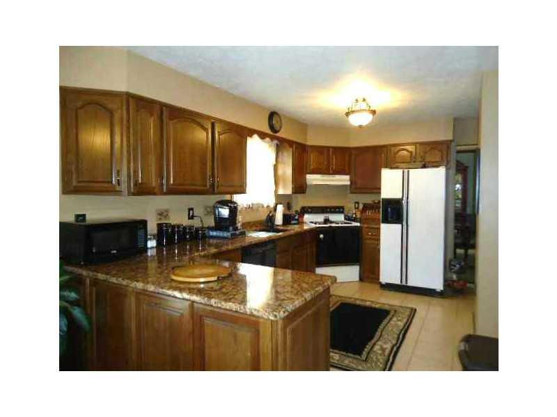 5026 Julia McKees Rocks, PA 15136 - Photo 3 of 18 Kitchen.