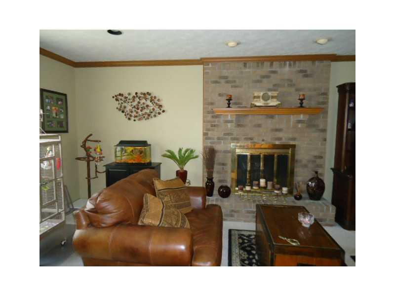 5026 Julia McKees Rocks, PA 15136 - Photo 10 of 18 Den/Family/Great Room.