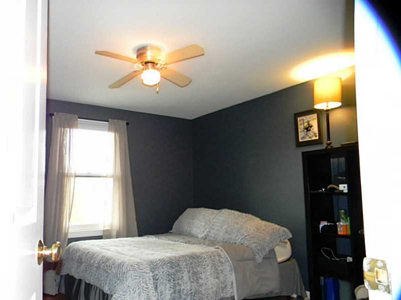 112 Walnut Road Barrington, RI 02806 - Photo 18 of 25 Bedroom. Third bedroom with plenty of room for a queen size bed...