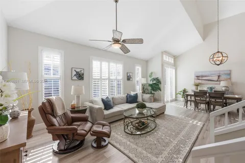 $739,900 | 109 Mainsail Circle, Unit 1, Jupiter, FL 33477