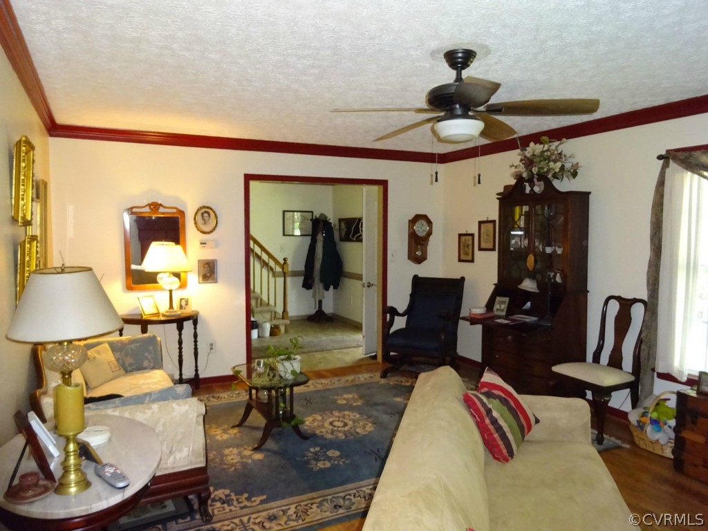 11017 Drayton Road Chester, VA 23831 - Photo 8 of 23