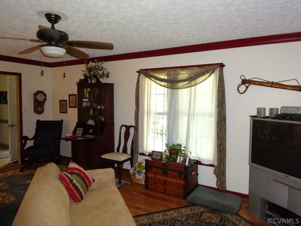 11017 Drayton Road Chester, VA 23831 - Photo 9 of 23