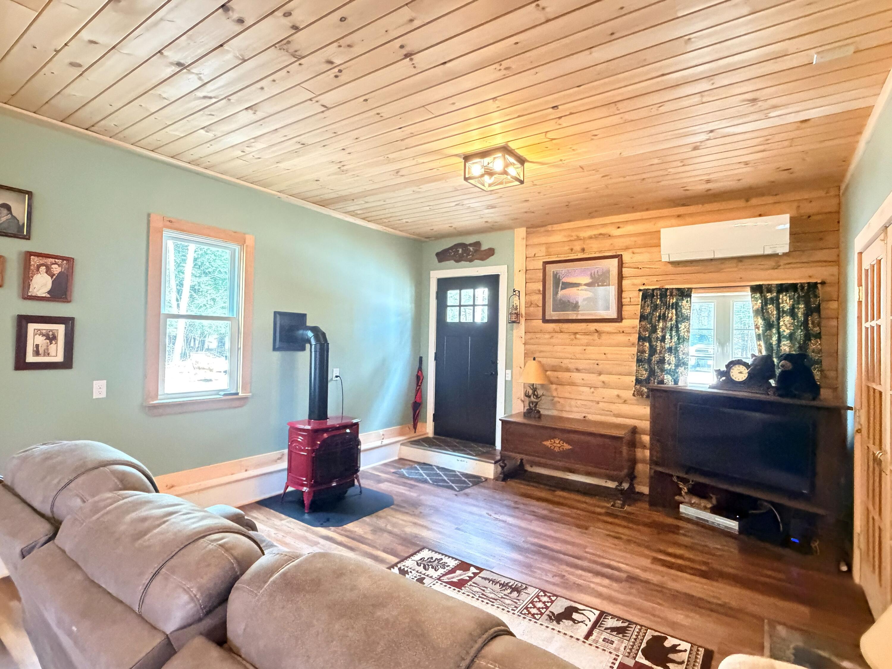 190 Deer Hill Road Harrison, ME 04040 - Photo 5 of 57 6a