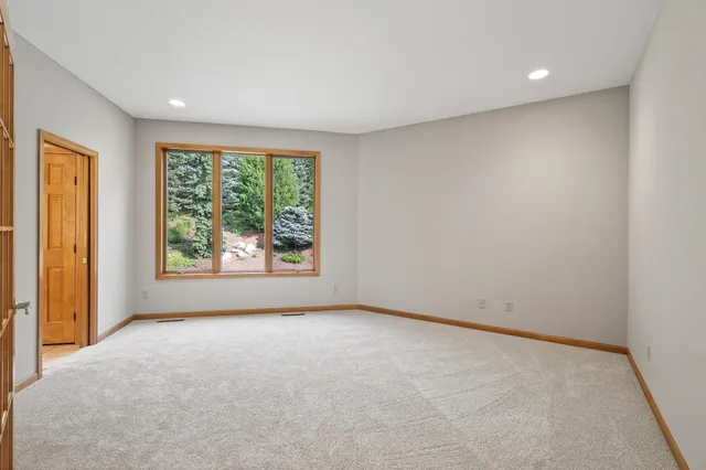 $1,050,000 | 2520 Arbor Court, Mendota Heights, MN 55120