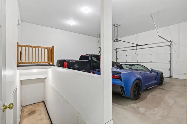 $1,050,000 | 2520 Arbor Court, Mendota Heights, MN 55120