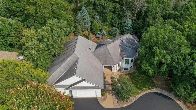 $1,050,000 | 2520 Arbor Court, Mendota Heights, MN 55120