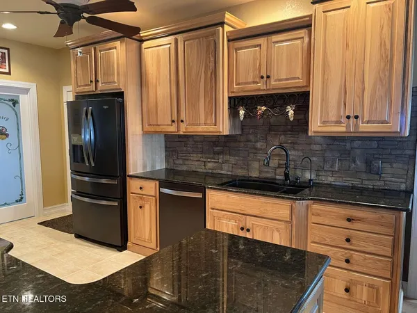 $970,000 | 127 Golf View Boulevard, Dandridge, TN 37725