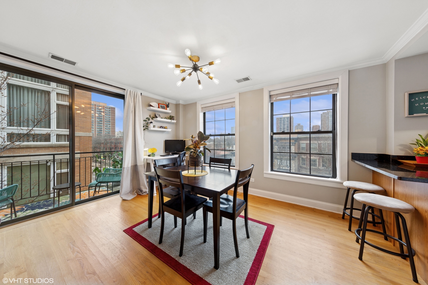 4144 North Sheridan Road, Unit 411 Chicago, IL 60613 - Photo 8 of 15