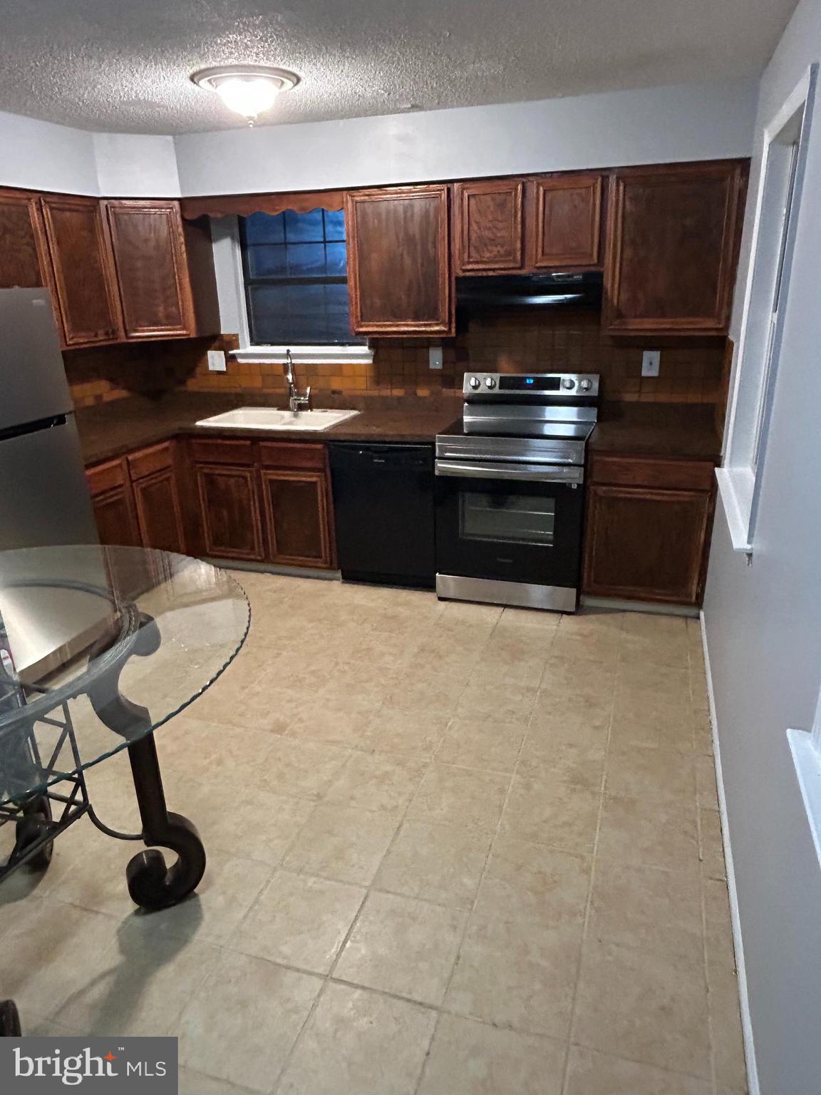 28 Deedre Lane Glassboro, NJ 08028 - Photo 6 of 12