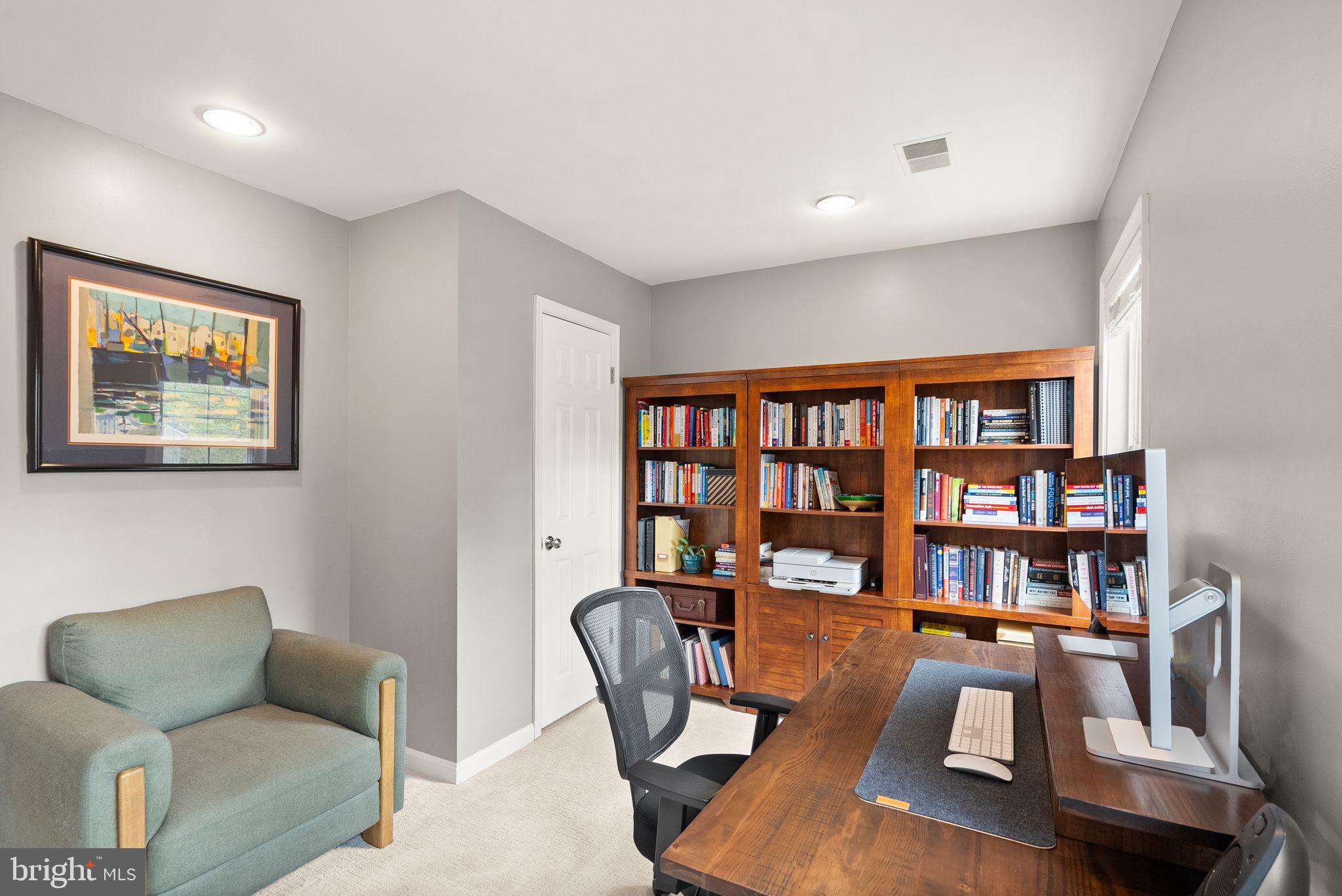 11401 Tanbark Drive Reston, VA 20191 - Photo 43 of 80