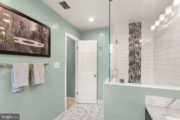 $999,000 | 11401 Tanbark Drive, Reston, VA 20191