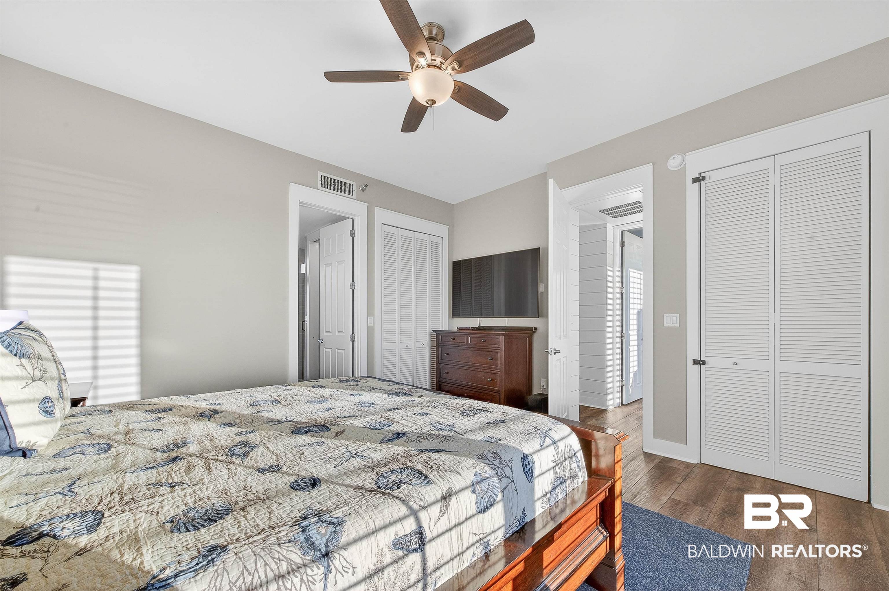 815 Plantation Road, Unit 604 Gulf Shores, AL 36542 - Photo 43 of 86 King Bedroom 1