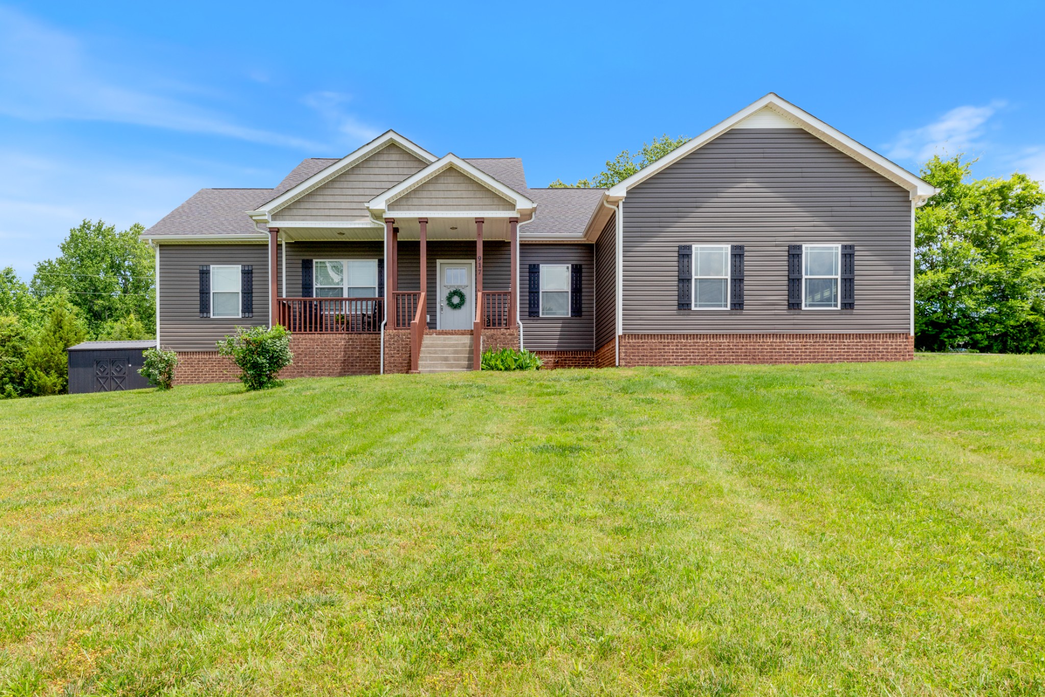 917 Shelton Road Charlotte, TN 37036 - Photo 1 of 41 Gallery Image 1