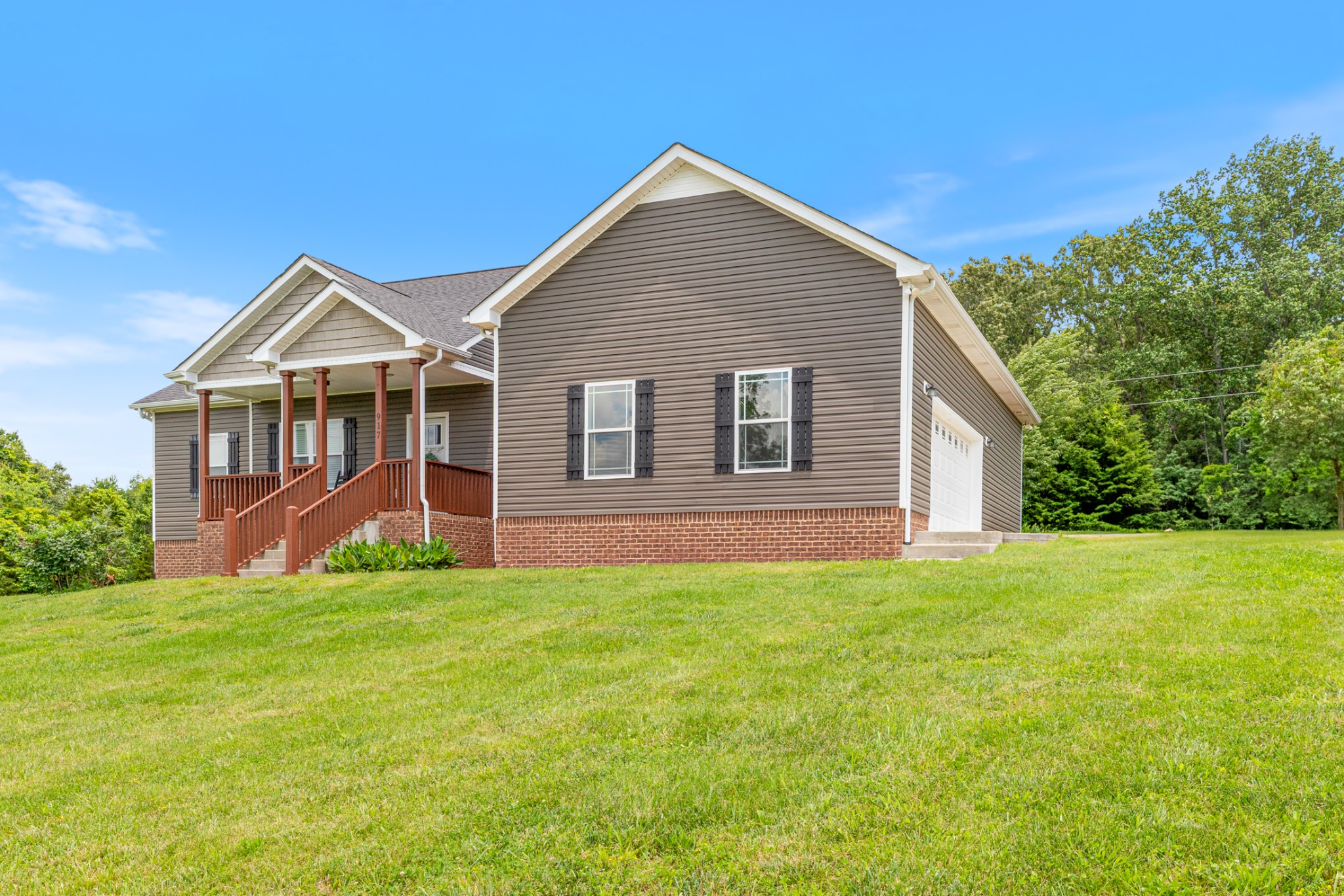 917 Shelton Road Charlotte, TN 37036 - Photo 3 of 41 Gallery Image 3