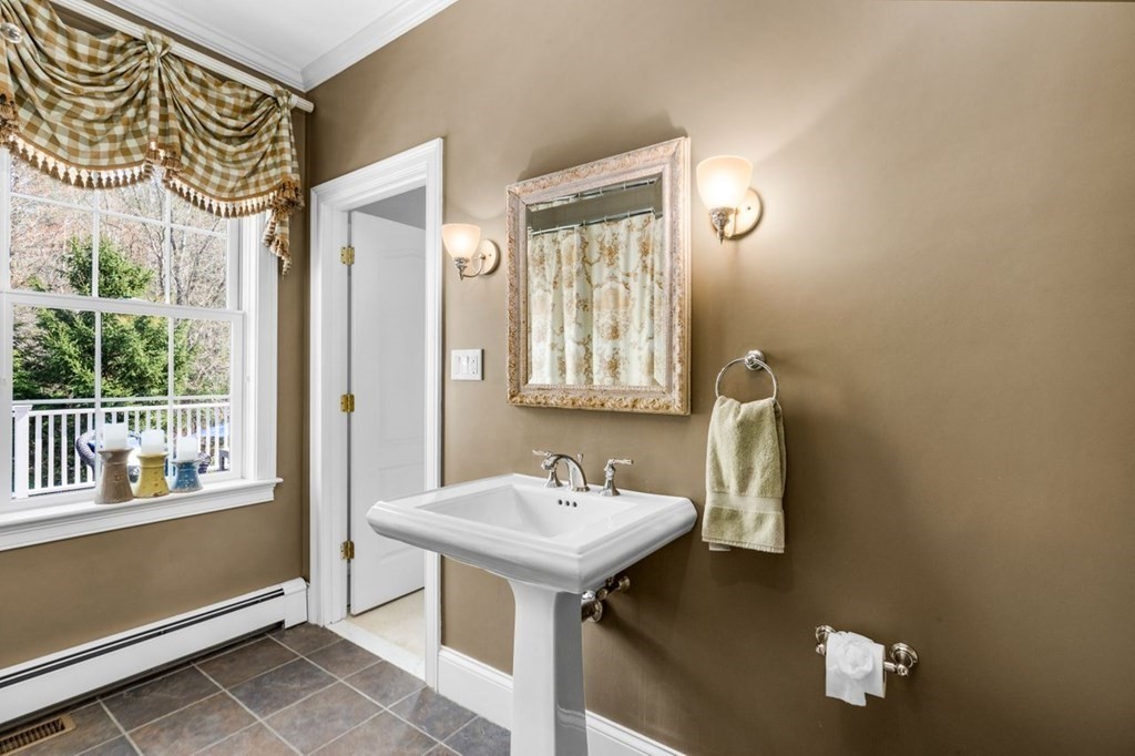 3 Clapp Brook Road Norwell, MA 02061 - Photo 14 of 42 Gallery Image 14