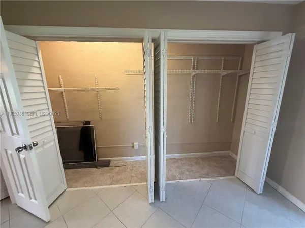 $1,400 | 355 Sheffield O, Unit 355, West Palm Beach, FL 33417