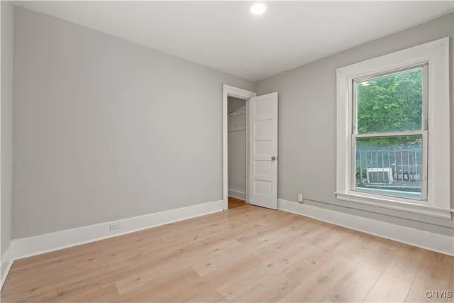 $1,600 | 712 Oak Street, Syracuse, NY 13203