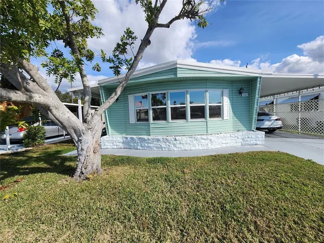$182,500 | 808 53rd Avenue East, Unit 18, Bradenton, FL 34203