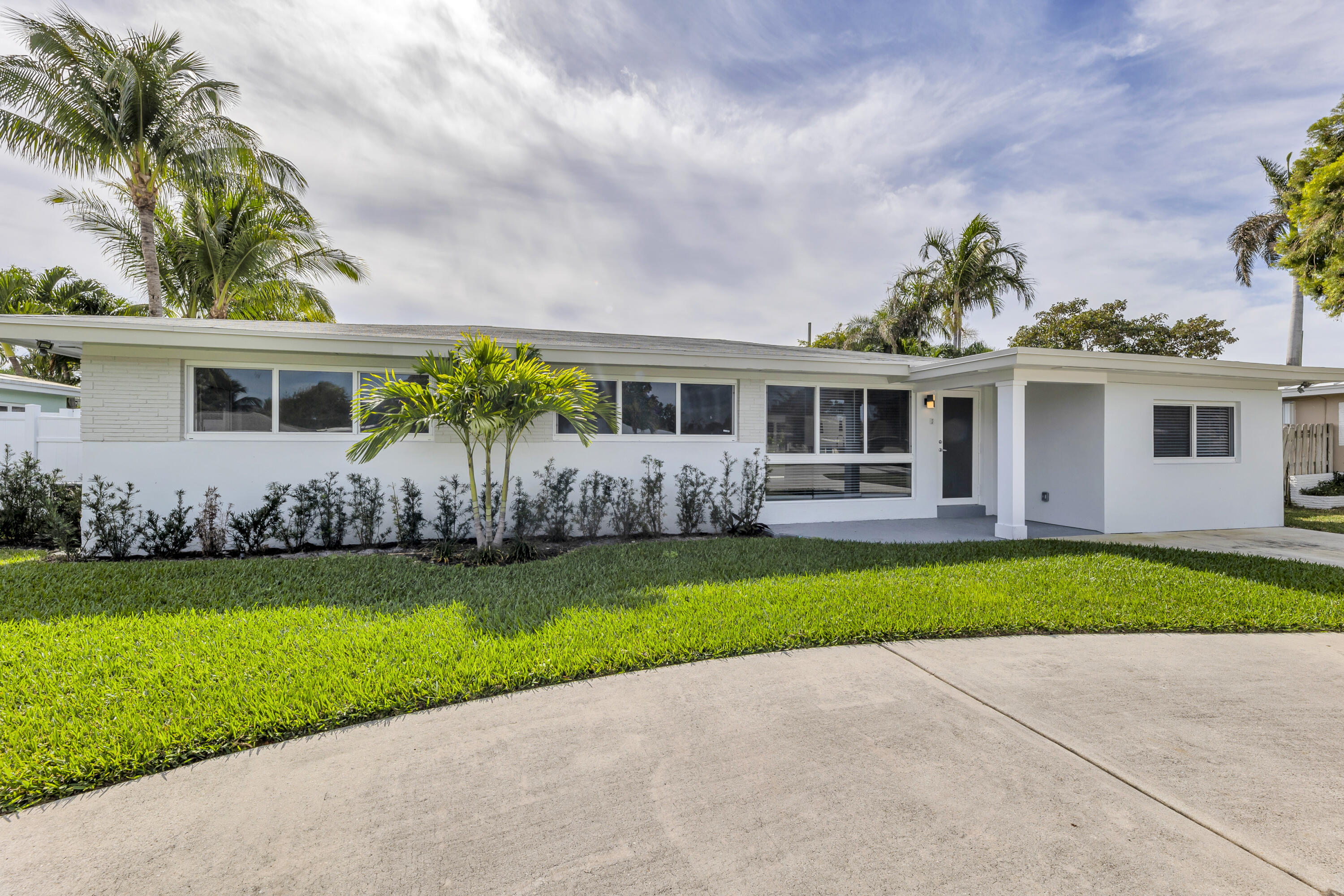 260 Northeast 28th Terrace Boca Raton, FL 33431 - Photo 2 of 40 camargo (188)